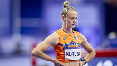 PARIJS - Lieke Klaver voorafgaand aan de halve finale 200 meter, tijdens de Olympische Spelen. ANP IRIS VAN DEN BROEK