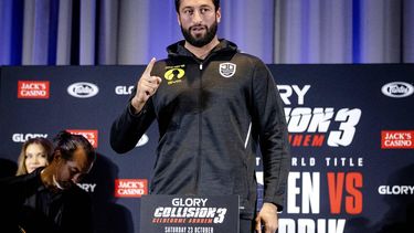 AMSTERDAM - Jamal Ben Saddik tijdens de weight-in een dag voor het wereldtitelgevecht tegen Rico Verhoeven. De kickboksers treffen elkaar in het Gelredome voor 27.000 toeschouwers. ANP SEM VAN DER WAL