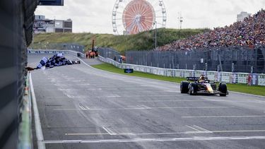 ZANDVOORT - Max Verstappen (Red Bull Racing) komt als tweede over de finish tijdens de F1 Grand Prix van Nederland op het Circuit van Zandvoort. ANP REMKO DE WAAL