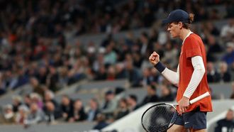 Italy's Jannik Sinner reacts after a point during his men's singles match against Russia's Pavel Kotov on Court Philippe-Chatrier on day six of the French Open tennis tournament at the Roland Garros Complex in Paris on May 31, 2024. 
Alain JOCARD / AFP