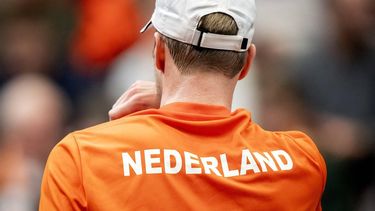 GRONINGEN - Botic van de Zandschulp van Nederland op de eerste dag van het Daviscup Qualifiers duel tussen Nederland en Zwitserland in Martiniplaza. De winnaar van de ontmoeting plaatst zich voor groepsfase van de Daviscup Final. ANP SANDER KONING