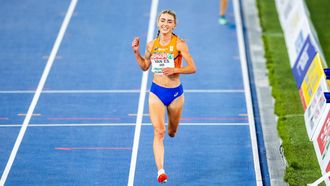 ROME - Diane van Es in actie tijdens de finale 10000 meter vrouwen op de vijfde dag van de Europese kampioenschappen atletiek. ANP IRIS VAN DEN BROEK