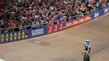 2023-08-06 20:23:42 Belgium's Lotte Kopecky celebrates winning the women's Elite Elimination Race at the Sir Chris Hoy velodrome during the UCI Cycling World Championships in Glasgow, Scotland on August 6, 2023. 
Adrian DENNIS / AFP