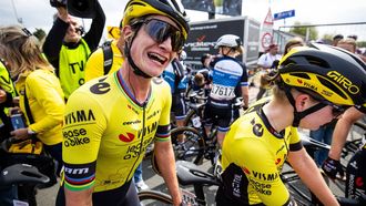 VALKENBURG - Marianne Vos (NED) viert haar overwinning tijdens de Amstel Gold Race 2024 op 14 april 2024 in Valkenburg, Nederland. Deze eendaagse wielerwedstrijd is onderdeel van de UCI WorldTour. ANP MARCEL VAN HOORN