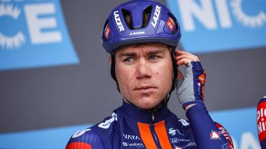 epa11951015 Dutch rider Fabio Jakobsen of team Picnic before the start of the 1st stage of the Paris Nice cycling race over 156.1km from Le Perray-en-Yvelines  to Le Perray-en-Yvelines, France, 09 March 2025.  EPA/CHRISTOPHE PETIT TESSON