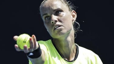 epa11821063 Arantxa Rus of Netherlands serves during the Women's Singles first round match against Olga Danilovic of Serbia at the Australian Open tennis tournament in Melbourne, Australia, 13 January 2025.  EPA/ROLEX DELA PENA
