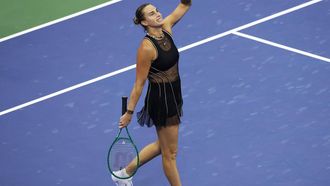 epa13230287 Aryna Sabalenka of Belarus reacts after defeating Jessica Pegula of the USA during their Women's Singles Semifinals match of the US Open Tennis Championships at the USTA Billie Jean King National Tennis Center in Flushing Meadows, New York, USA, 10 September 2026.  EPA/BRIAN HIRSCHFELD