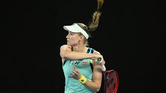 epa11086929 Elena Rybakina of Kazakhstan in action during her 2nd round match against Anna Blinkova of Russia at the 2024 Australian Open in Melbourne, Australia, 18 January 2024.  EPA/JAMES ROSS  AUSTRALIA AND NEW ZEALAND OUT
