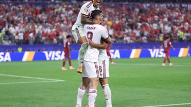 Spain's midfielder #06 Mikel Merino (R) celebrates scoring his team's first goal with teammates during the 2026 World Cup round of 16 football match between Portugal and Spain at the Dallas Stadium in Arlington on July 6, 2026. 
Thomas COEX / AFP