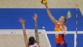 epa12183851 Netherlands's Nika Daalderop (R) in action against Poland's Malwina Smarzek (L) during the FIVB Volleyball Women's Nations League match between the Netherlands and Poland in Belgrade, Serbia, 18 June 2025.  EPA/ANDREJ CUKIC