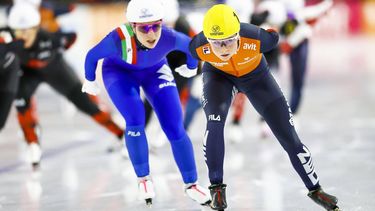 HEERENVEEN - Marijke Groenewoud (NED) in actie op de mass start vrouwen tijdens de zesde en tevens laatste wereldbeker langebaanschaatsen van het seizoen. Het driedaagse evenement vond plaats in Thialf. ANP VINCENT JANNINK