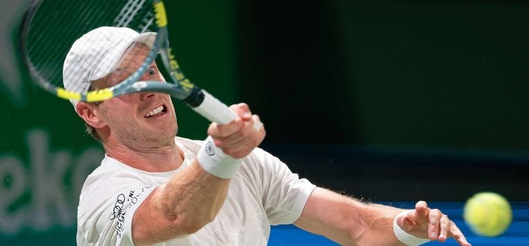 epa13288903 Botic van de Zandschulp of Netherlands in action during his Men's Singles match against Daniel Merida of Spain at the Shanghai Masters tennis tournament in Shanghai, China, 08 October 2026.  EPA/ALEX PLAVEVSKI