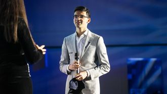 VELSEN-NOORD - Anish Giri tijdens de openingsceremonie van het 86e Tata Steel Chess Tournament. Tijdens het schaaktoernooi verdedigt de Nederlandse grootmeester Anish Giri zijn Masters-titel. ANP JEROEN JUMELET