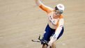 2023-08-08 18:46:58 GLASGOW - Jeffrey Hoogland juicht na de wint in de finale van het onderdeel kilometer tijdrit tijdens de wereldkampioenschappen baanwielrennen. De Schotse stad is van 3 tot en met 13 augustus het toneel van een wereldkampioenschap met meerdere fiets disciplines. ANP ROBIN VAN LONKHUIJSEN