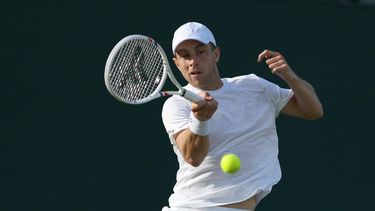 epa13075978 Tallon Griekspoor of the Netherlands reacts during his Men's Singles first round match against James Duckworth of Australia at the Wimbledon Championships in London, Britain, 30 June 2026.  EPA/ADAM VAUGHAN