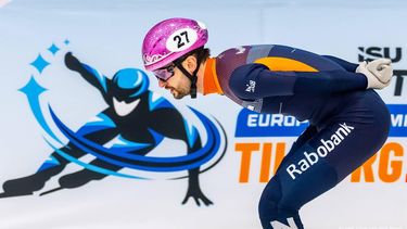 TILBURG - Itzhak de Laat (NED) tijdens de kwartfinale 1500 meter tijdens de eerste dag van de Europese kampioenschappen shorttrack. Dit EK was een laatste krachtmeting voor de shorttrackers op weg naar de Olympische Spelen van Milaan. IRIS VAN DEN BROEK / ANP