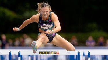 2023-07-30 17:10:12 BREDA - Nadine Visser tijdens de finale 100 meter horde op de derde dag van het NK atletiek op de baan van AV Sprint. ANP IRIS VAN DEN BROEK