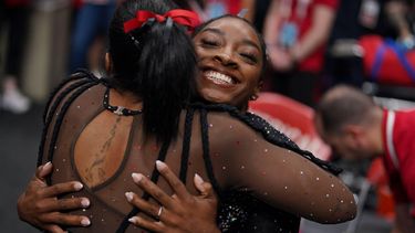 2023-08-28 02:50:31 Gymnasts Simone Biles (R) and Jordan Chiles (L) embrace on the final day of women’s competition at the 2023 US Gymnastics Championships at the SAP Center on August 27, 2023 in San Jose, California. A total of 147 gymnasts have qualified to participate in the Championships, where they will compete for titles and a spot on the US National Team.
Loren Elliott / AFP