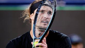 epa12434721 Alexander Zverev of Germany in action during his Men's Singles match against Arthur Rinderknech of France at the Shanghai Masters tennis tournament in Shanghai, China, 06 October 2025.  EPA/ALEX PLAVEVSKI
