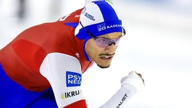 HEERENVEEN - Sebas Diniz in actie op de 500 meter voor mannen tijdens de eerste dag van het NK afstanden in Thialf. De olympische winter werd afgetrapt met het driedaagse schaatstoernooi. ANP VINCENT JANNINK