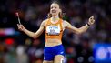 BOEDAPEST - Lieke Klaver, Eveline Saalberg, Cathelijn Peeters en Femke Bol vieren winst op de 4x400 meter tijdens de laatste dag van de wereldkampioenschappen atletiek. ANP ROBIN VAN LONKHUIJSEN