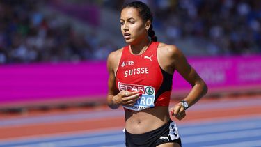 epa13166203 Audrey Werro of Switzerland finishes a Women's 800m semi-final after falling at the European Athletics Championships Birmingham 2026, in Birmingham, Britain, 13 August 2026.  EPA/TOLGA AKMEN