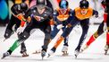 DORDRECHT - Melle van 't Wout en Friso Emons tijdens de mannen 5000m relay op dag 4 van de vierde ISU World Tour-wedstrijd shorttrack van dit seizoen. De wedstrijd is het kwalificatietoernooi voor de Olympische Spelen. ANP IRIS VAN DEN BROEK