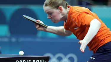 epaselect epa11507118 Britt Eerland of the Netherlands in action during her Women's Singles round of 32 match against Hana Matelova of the Czech Republic of the Table Tennis competitions in the Paris 2024 Olympic Games, at The South Paris Arena in Paris, France, 29 July 2024.  EPA/TERESA SUAREZ