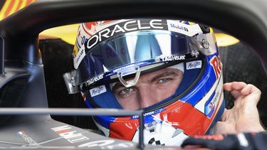 Red Bull Racing's Dutch driver Max Verstappen sits in his car in the garage during the first practice session for the 2025 Formula 1 Grand Prix du Canada at Circuit Gilles-Villeneuve in Montreal, Canada, on June 13, 2025.  
TIMOTHY A.CLARY / AFP