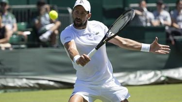 epa12200903 Novak Djokovic of Serbia in action during a practice session ahead of the All England Lawn Tennis Championships in Wimbledon, London, Britain, 27 June 2025. The Wimbledon Championships 2025 will be played from 30 June to 13 July 2025.  EPA/PETER KLAUNZER EDITORIAL USE ONLY, NO SALES, NO ARCHIVES