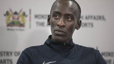 Chicago Marathon record holder, Kenyan athlete Kelvin Kiptum attends a press conference in the capital Nairobi on October 10, 2023.  The 23 year old marathoner run the Chicago marathon in a time of 2:00:35 on October 08 to smash the previous record also set by prolific kenyan marathoner and Olympic marathon champion Eliud Kipchoge’s previous world record of 2:01:09.
Tony KARUMBA / AFP