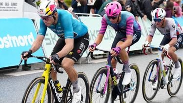 epa13144268 Belgian cyclist Wout Van Aert (L) of Team Visma I Lease a Bike leads the Stage 3 of the Danmark Rundt cycling tour over 207.3km from Fredericia to Vejle, Denmark, 31 July 2026.  EPA/Henning Bagger   DENMARK OUT
