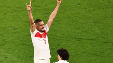 epa11453662 Merih Demiral of Turkey celebrates after scoring his second goal during the UEFA EURO 2024 Round of 16 soccer match between Austria and Turkey, in Leipzig, Germany, 02 July 2024.  EPA/HANNIBAL HANSCHKE