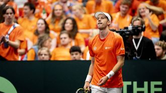 GRONINGEN - Botic van de Zandschulp van Nederland op de tweede dag van het Daviscup Qualifiers duel tussen Nederland en Zwitserland in Martiniplaza. De winnaar van de ontmoeting plaatst zich voor groepsfase van de Daviscup Final. ANP SANDER KONING