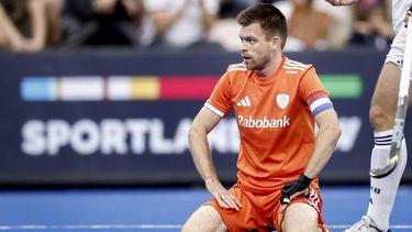 MONCHENGLADBACH - Thierry Brinkman van Nederland tijdens de finale tussen Nederland en Duitsland op het EK Hockey in het HockeyPark stadion. ANP ROBIN VAN LONKHUIJSEN