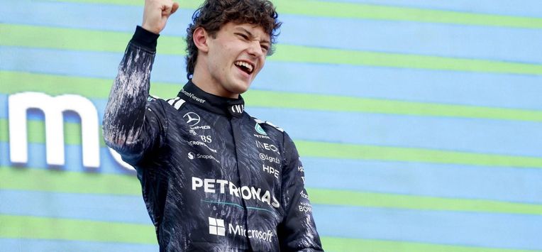 epa12858189 Mercedes driver Andrea Kimi Antonelli of Italy celebrates on the podium after winning the Formula 1 Japanese Grand Prix at the Suzuka International Racing Course racetrack in Suzuka, Japan, 29 March 2026.  EPA/FRANCK ROBICHON