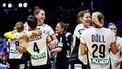 ROTTERDAM - Spelers van Duitsland vieren de overwinning na  de halve finale op het WK handbal van Duitsland tegen Frankrijk. ANP IRIS VAN DEN BROEK