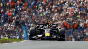 2023-08-27 15:25:13 ZANDVOORT - Max Verstappen (Red Bull Racing) tijdens de F1 Grand Prix van Nederland op het Circuit van Zandvoort op 27 augustus 2023 in Zandvoort, Nederland. ANP KOEN VAN WEEL
