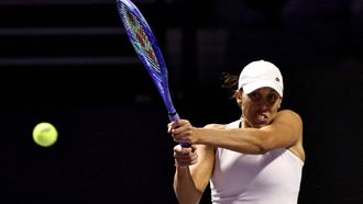 US' Madison Keys returns the ball to US' Amanda Anisimova during their tennis match at the WTA Finals in Riyadh on November 3, 2025. 
Fayez NURELDINE / AFP