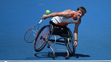 epa12693741 Niels Vink of the Netherlands in action during the quad wheelchair final against Sam Schroder of the Netherlands on day 14 of the 2026 Australian Open tennis tournament at Melbourne Park in Melbourne, Australia, 31 January 2026.  EPA/JOEL CARRETT AUSTRALIA AND NEW ZEALAND OUT