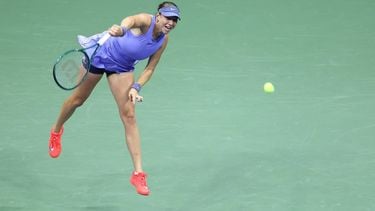USA's Amanda Anisimova serves to Japan's Naomi Osaka during their women's singles semifinal tennis match on day twelve of the US Open tennis tournament at the USTA Billie Jean King National Tennis Center in New York City, on September 4, 2025. 
CHARLY TRIBALLEAU / AFP
