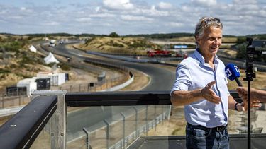 ZANDVOORT - Jan Lammers, sportief directeur, staat de pers te woord op het circuit van Zandvoort, in aanloop naar de Dutch Grand Prix. Over enkele weken zal de kustplaats voor de laatste keer decor zijn voor de Formule 1-race. REMKO DE WAAL / ANP
