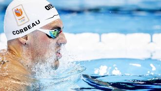 PARIJS - Caspar Corbeau in actie op de 200 meter school, op de vijfde dag van het zwemtoernooi op de Olympische Spelen. ANP KOEN VAN WEEL