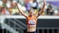 TOKIO - Anne Luijten op het onderdeel marathon tijdens de WK atletiek in het Japan National Stadium. ANP ROBIN VAN LONKHUIJSEN