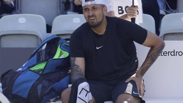 epa10688807 Nick Kyrgios of Australia reacts during his first round match against Yibing Wu of China at the ATP Boss Open tennis tournament in Stuttgart, Germany, 13 June 2023.  EPA/RONALD WITTEK