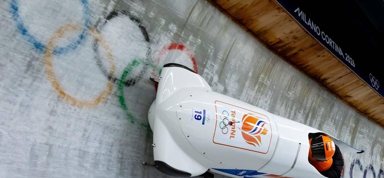 CORTINA - Dave Wesselink en Jelen Franjic trainen op het onderdeel tweemansbob tijdens de Olympische Spelen in Milaan. IRIS VAN DEN BROEK / ANP