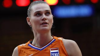 epa12348517 Netherlands's Nika Daalderop during the FIVB Women's Volleyball World Championship 2025 quarterfinal match between Japan and Netherlands in Bangkok, Thailand, 03 September 2025.  EPA/RUNGROJ YONGRIT