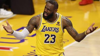 epa11268885 Los Angeles Lakers forward LeBron James reacts to a call by the referee during the fourth quarter of the NBA basketball game between the Golden State Warriors and Los Angeles Lakers in Los Angeles, California, USA, 09 April 2024.  EPA/CAROLINE BREHMAN SHUTTERSTOCK OUT