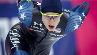 epa12588346 Jordan Stolz of the USA competes in the men's 1500 meters at the ISU Speed Skating World Cup in Hamar, Norway, 12 December 2025.  EPA/Geir Olsen  NORWAY OUT