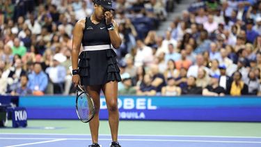 Japan's Naomi Osaka reacts during her women's singles second round tennis match against Czech Republic's Karolina Muchova on day four of the US Open tennis tournament at the USTA Billie Jean King National Tennis Center in New York City, on August 29, 2024. 
CHARLY TRIBALLEAU / AFP